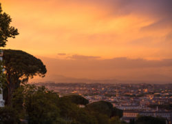 Näkymä Gianicolo-kukkulalta auringonlaskussa.