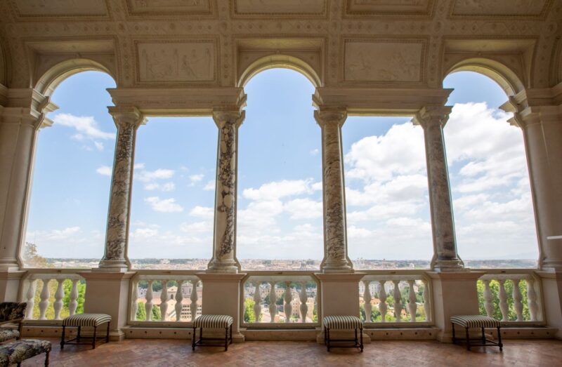 Kuva renessanssivillan terassista