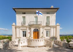 Kuva renessanssihuvilan julkisivusta